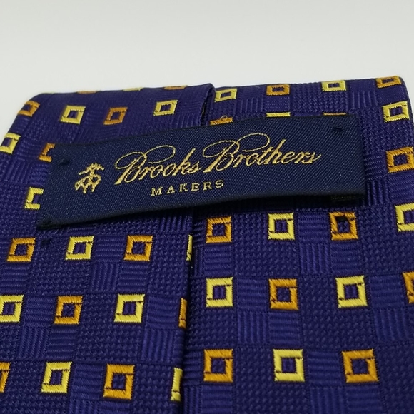 Brooks Bros Tie - Picture 2 of 2